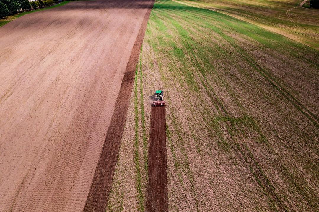 Landschaft Feldarbeit 2